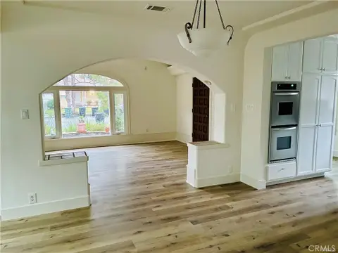 MLS: SR26169081