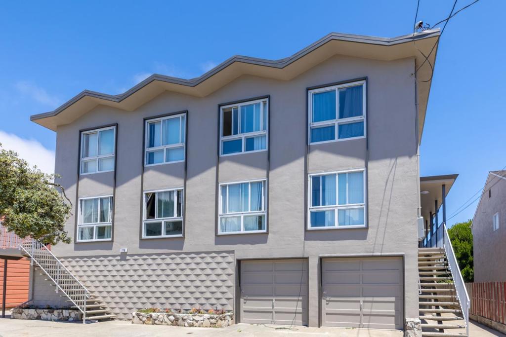 776 Green Avenue