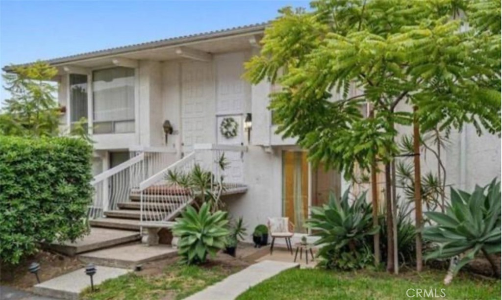 La Costa - Residential Lease