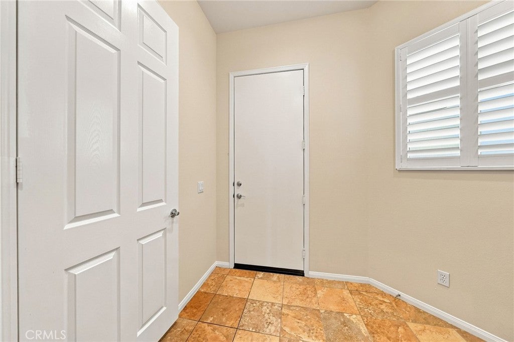 1729 La Cantera