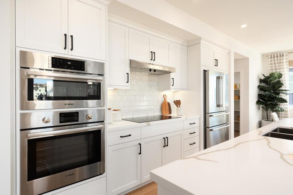 321 Isabelline Court