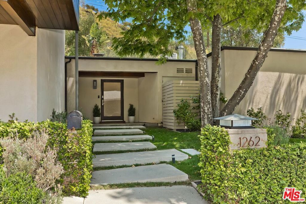 Photo of 1262 N Norman Place, Los Angeles, CA 90049 (MLS # 26830027)