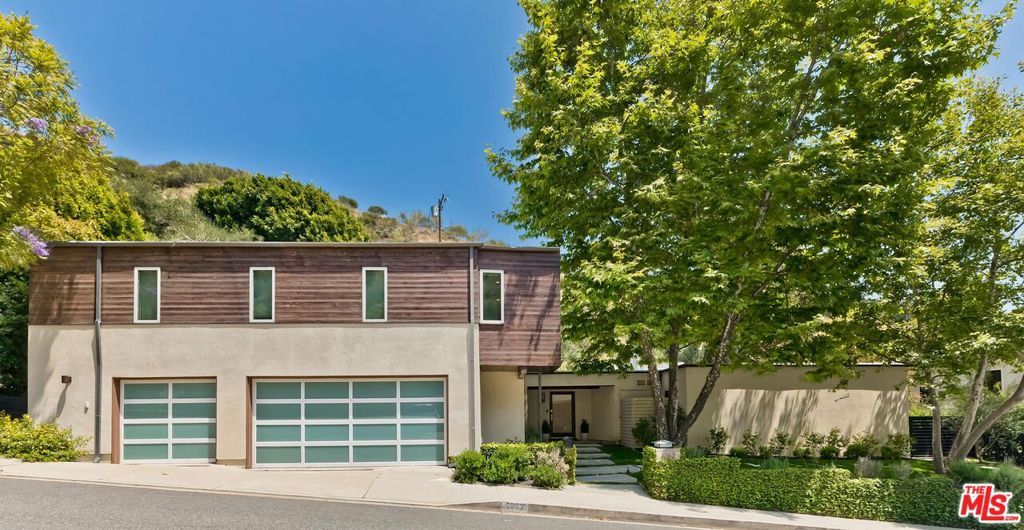 Photo of 1262 N Norman Place, Los Angeles, CA 90049 (MLS # 26830027)