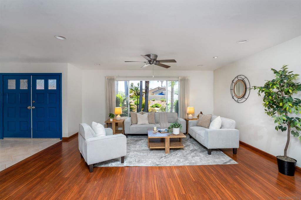 1637 Encino Dr