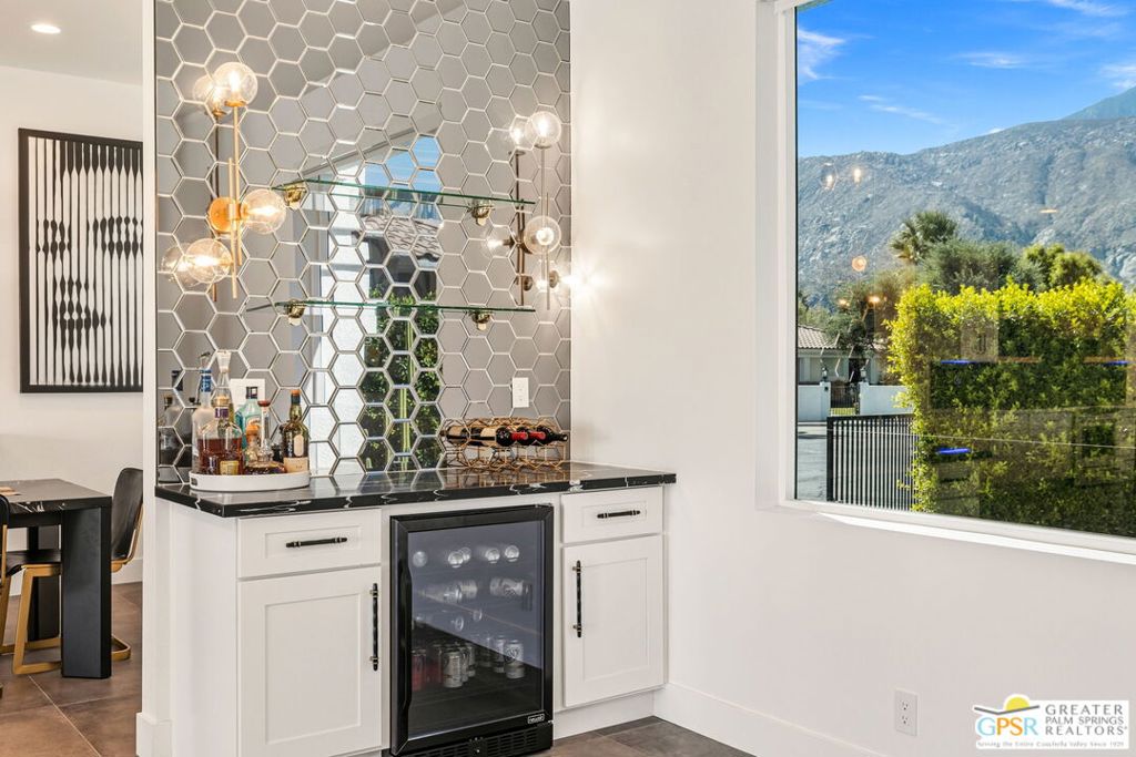 Movie Colony East - Residential