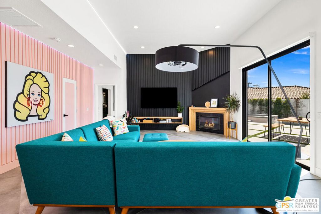 Movie Colony East - Residential