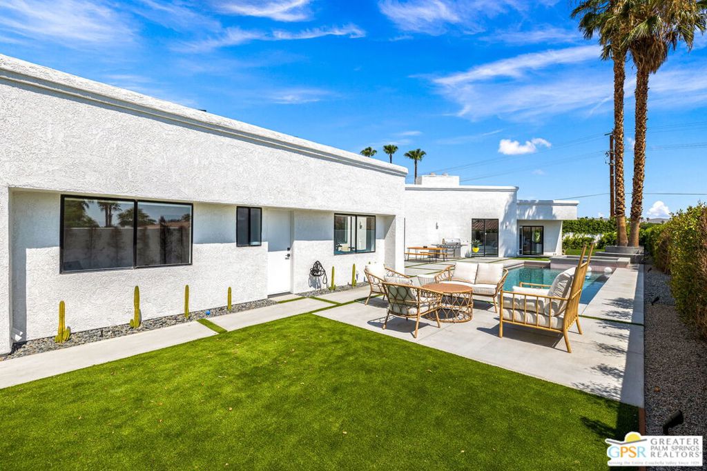 Movie Colony East - Residential