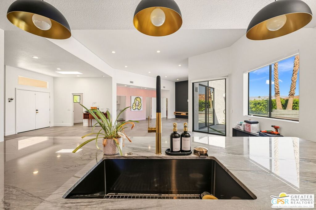 Movie Colony East - Residential