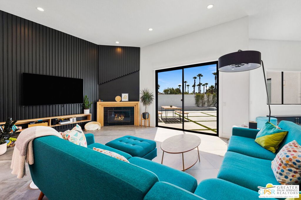 Movie Colony East - Residential