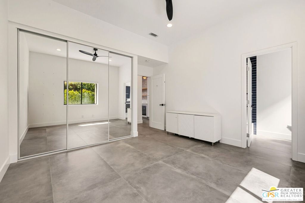 Movie Colony East - Residential