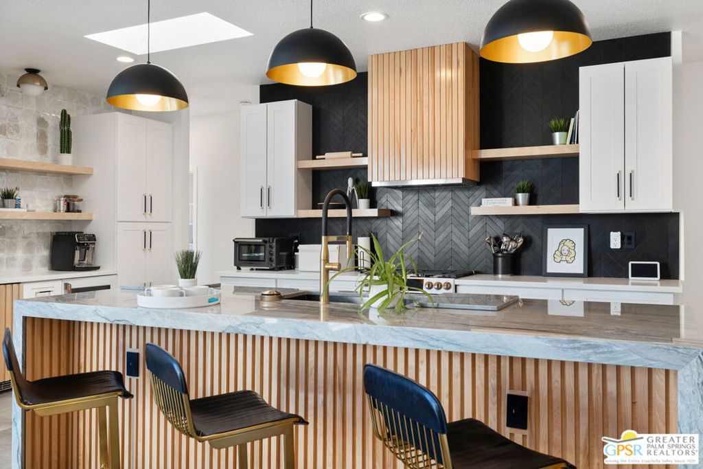 Movie Colony East - Residential