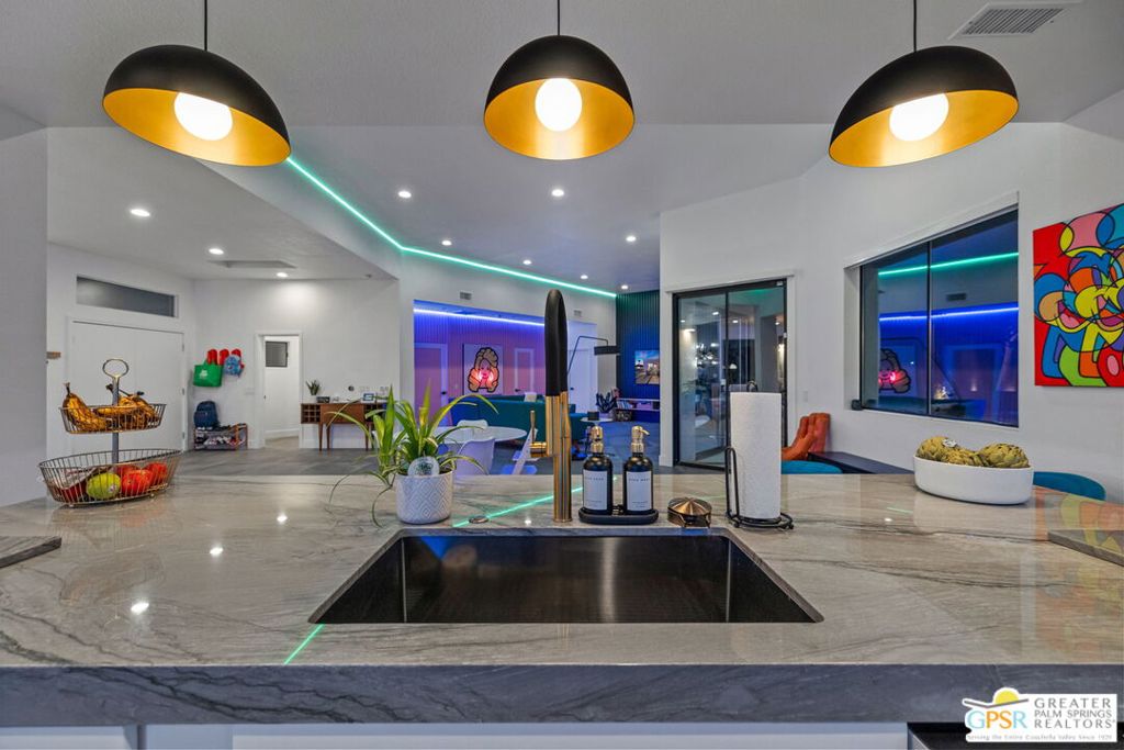 Movie Colony East - Residential