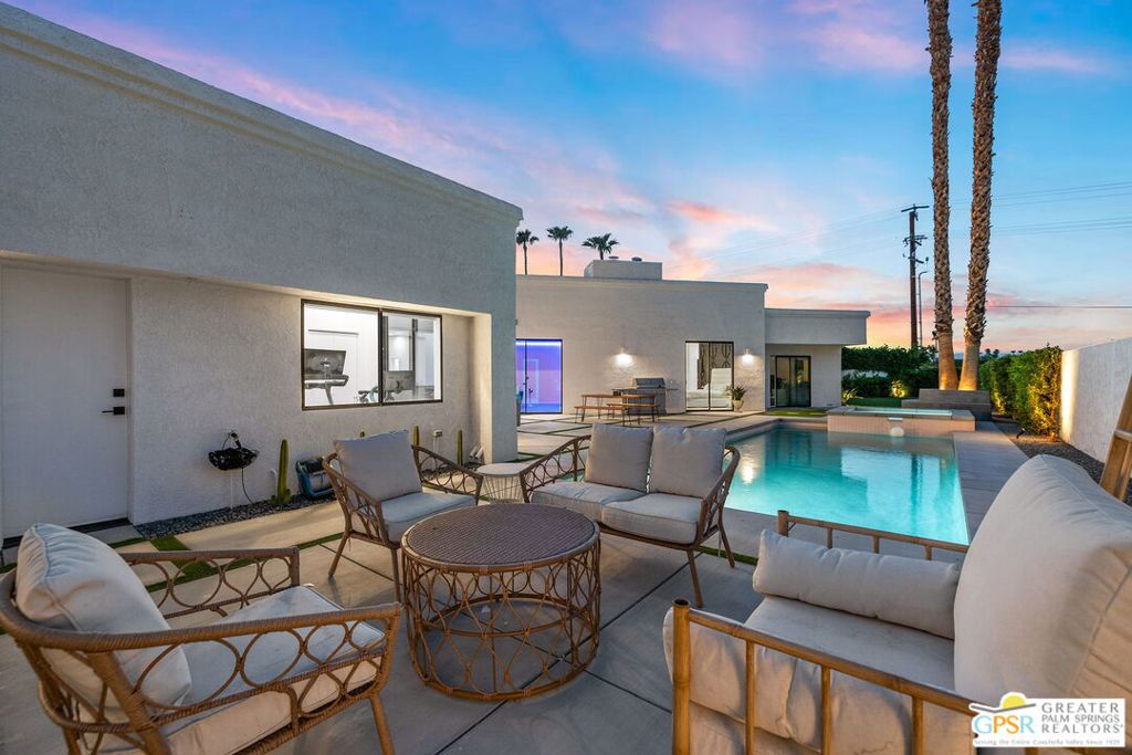 Movie Colony East - Residential