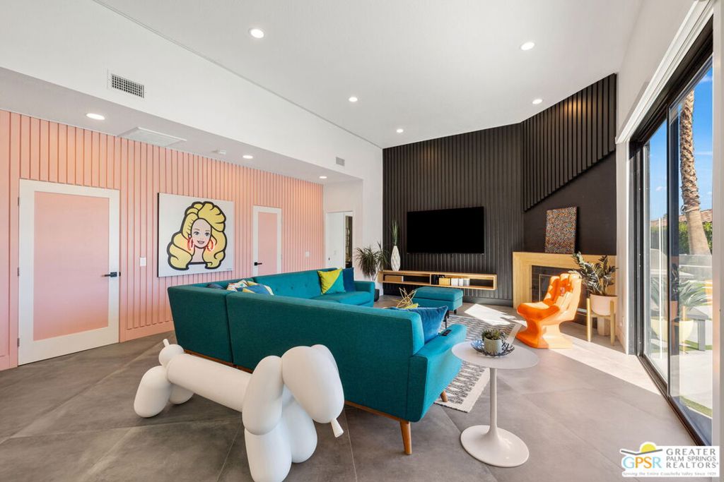 Movie Colony East - Residential