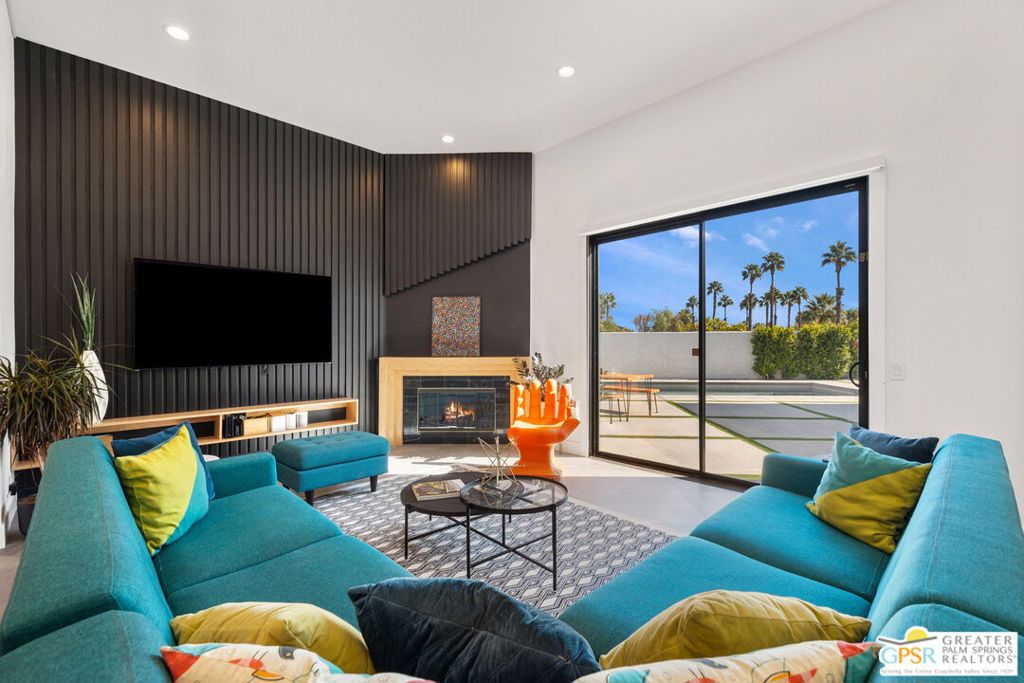 Movie Colony East - Residential