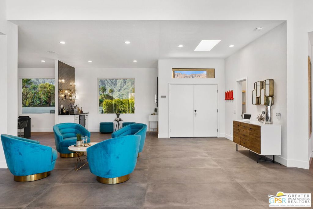 Movie Colony East - Residential