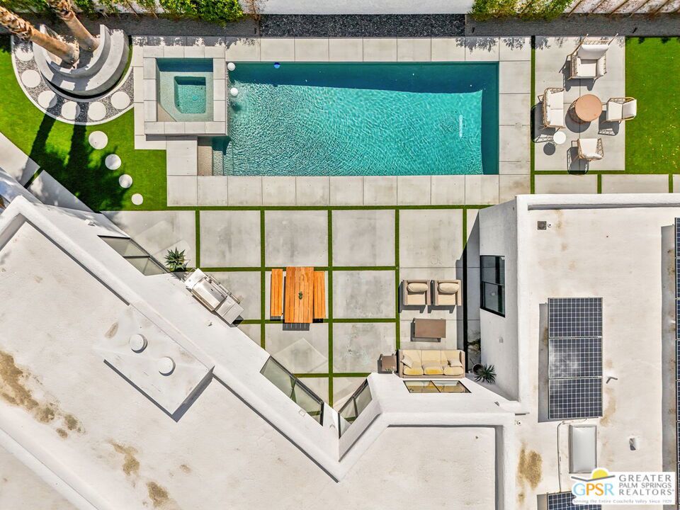 Movie Colony East - Residential