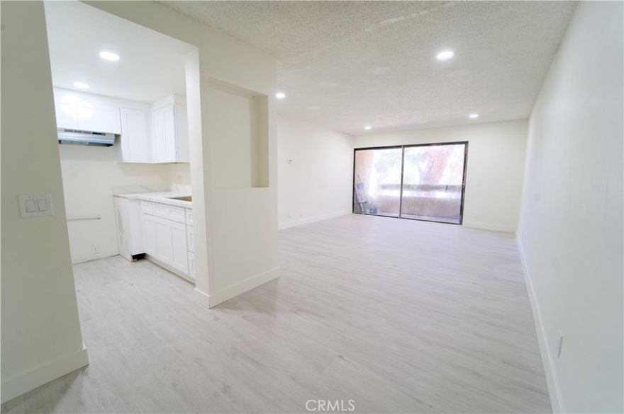 Step into this beautifully remodeled 2-bedroom, 1-bathroom home in Santa Ana! Ideally situated near shopping, dining, and top-rated schools, this property offers the perfect blend of convenience and charm. With a fresh new look and feel, this home is ready for you to move in and make it your own. Whether you're a first-time buyer or investor, don't miss this fantastic opportunity – schedule a viewing today and make this house your home!