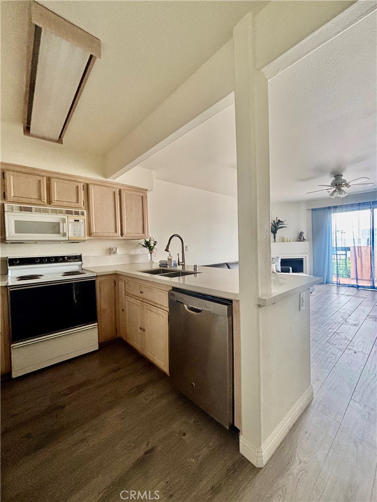 11410 Brookshire 421