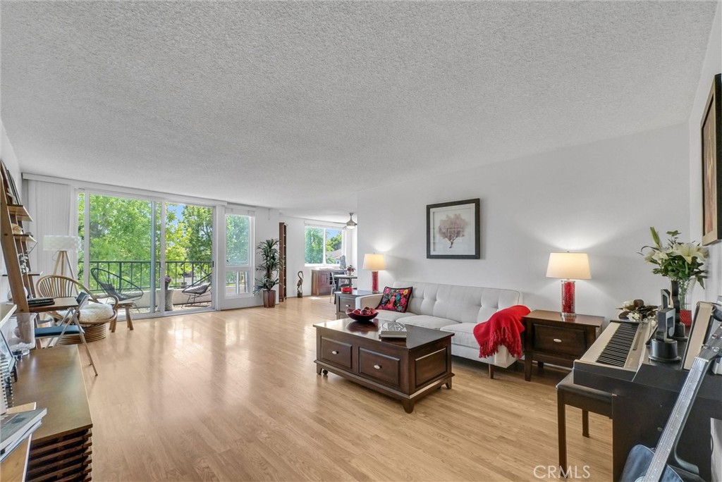 2131 e 1st street 201