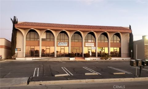 Photo of 18144 US Highway 18 #140, Apple Valley, CA 92307 (MLS # HD26116723)