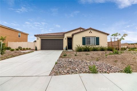 Photo of 987 Runaway Trail, San Jacinto, CA 92582 (MLS # IV26107438)