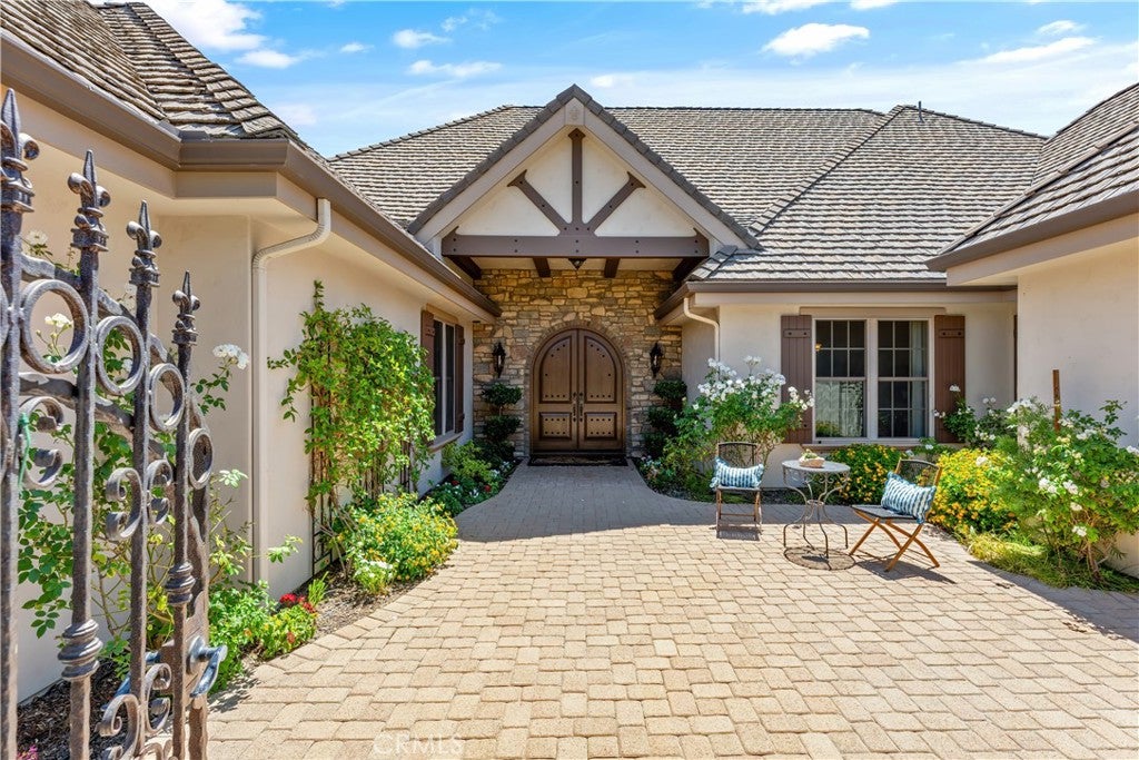 22121 Lynx Court