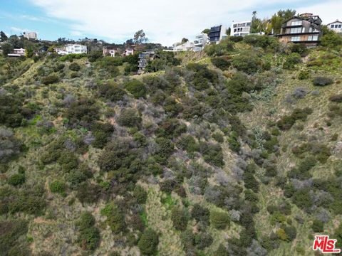 Photo of 0 Woods Dr, Los Angeles, CA 90069 (MLS # 26658811)