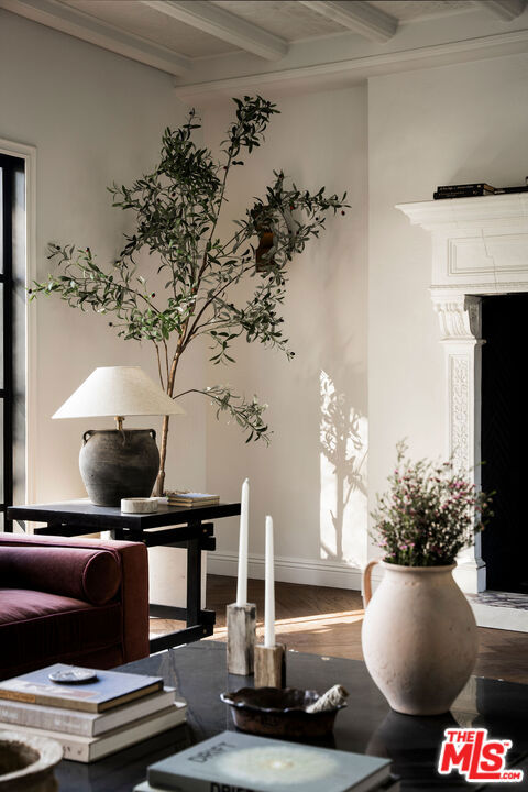 900 S Longwood Avenue