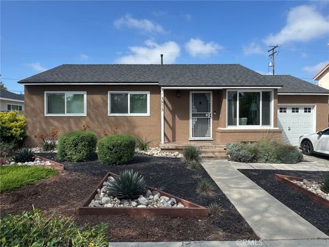 Photo of 1873 Marber Ave, Long Beach, CA 90815 (MLS # PW26072495)