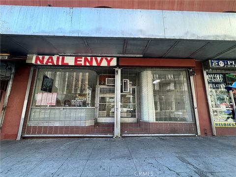 Photo of 312 W 5th St #R114, Los Angeles, CA 90013 (MLS # SR26046442)