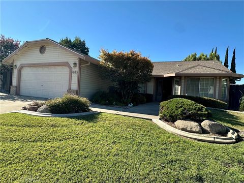 Photo of 1033 Deerfield Court, Merced, CA 95340 (MLS # MC26149123)