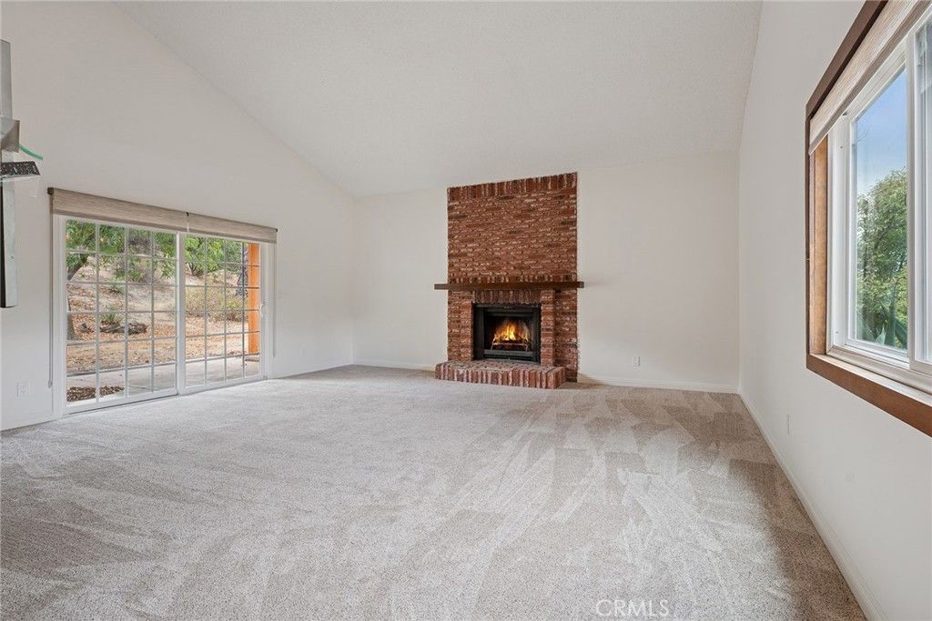 Photo of 7254 Studio Road, Canoga Park, CA 91304 (MLS # SR26055676)