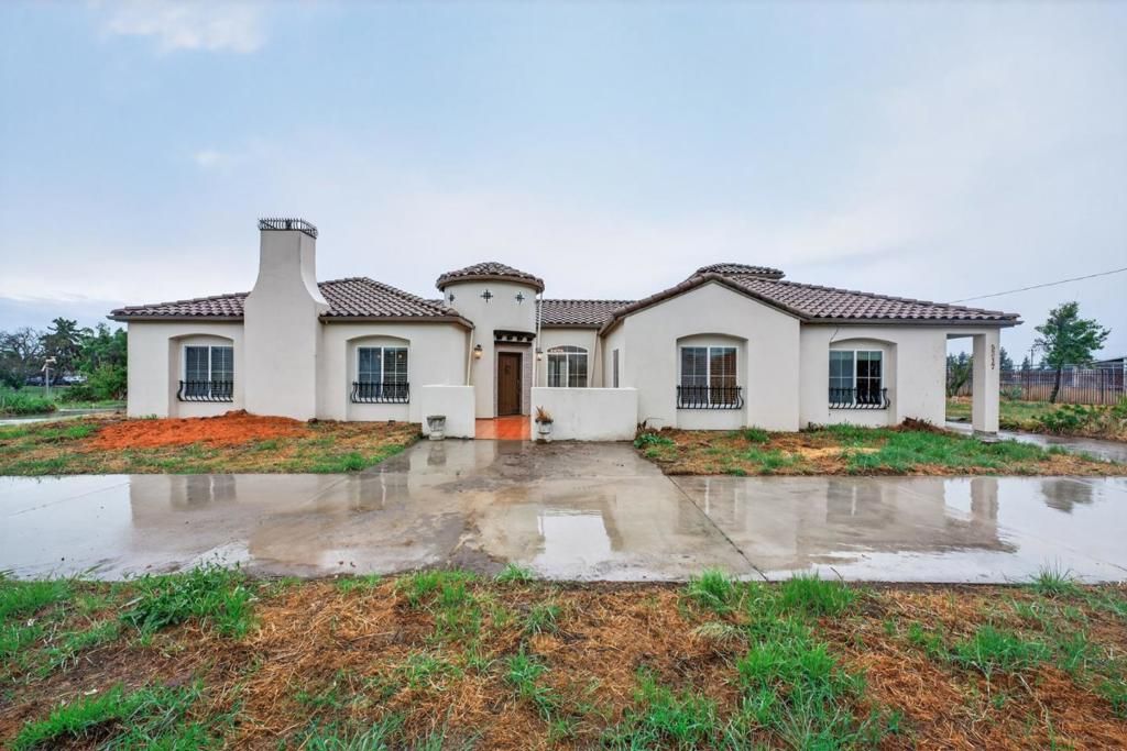 Photo of 5317 Mesa Drive, Oakdale, CA 95361 (MLS # ML82043274)