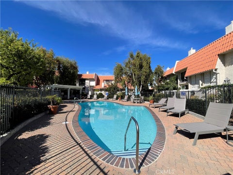 Photo of 6223 Nita Ave, Woodland Hills, CA 91367 (MLS # SR26121703)