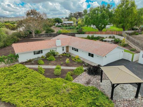 807 Poinsettia Ave Vista CA 92081