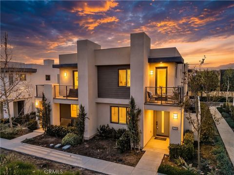 715 Beacon Irvine CA 92618