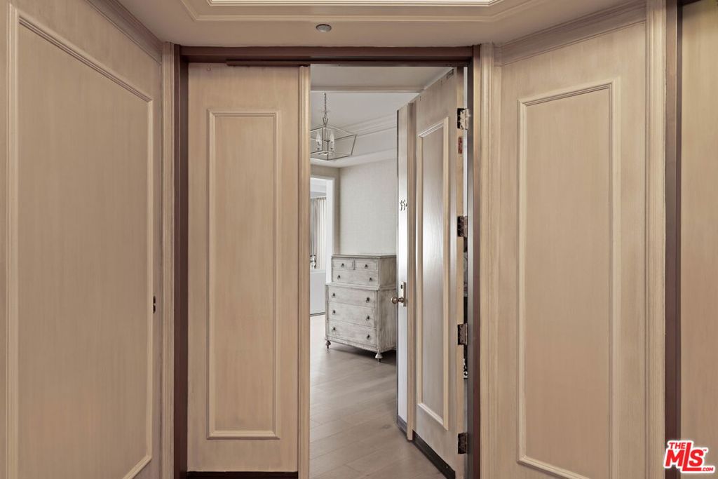 300 N Swall Drive 354