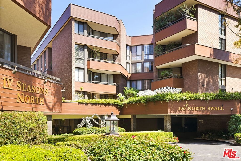Photo of 300 N Swall Drive #354, Beverly Hills, CA 90211 (MLS # 26657975)
