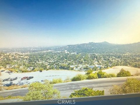 Photo of 752 Galaxy Heights Drive, La Canada Flintridge, CA 91011 (MLS # IV25185271)