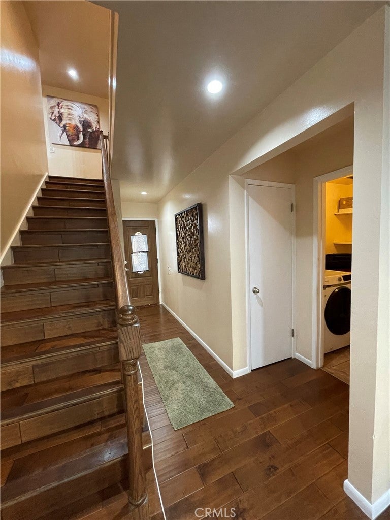 3500 W Manchester Boulevard 195
