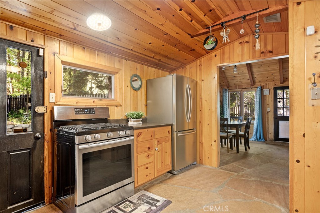 Luring Pines (LUPN) - Residential