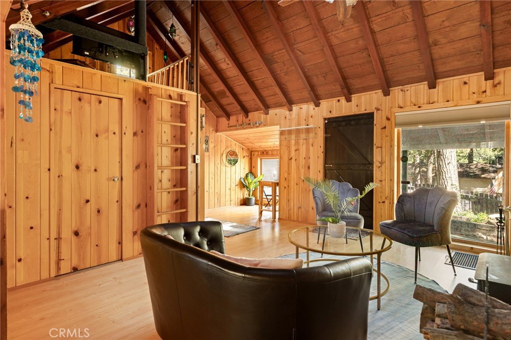 Luring Pines (LUPN) - Residential