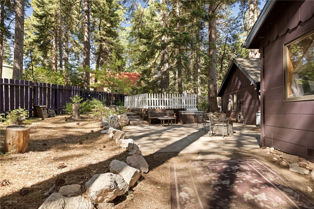 Luring Pines (LUPN) - Residential