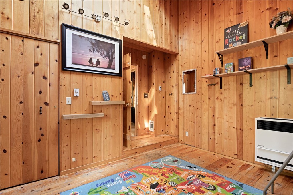 Luring Pines (LUPN) - Residential