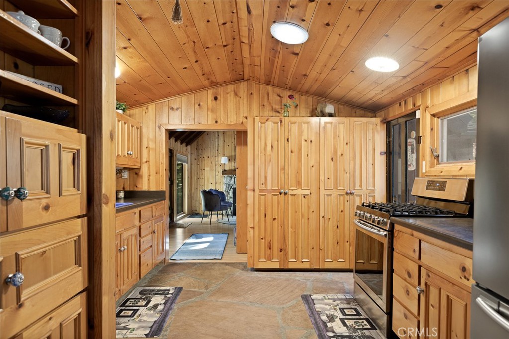 Luring Pines (LUPN) - Residential