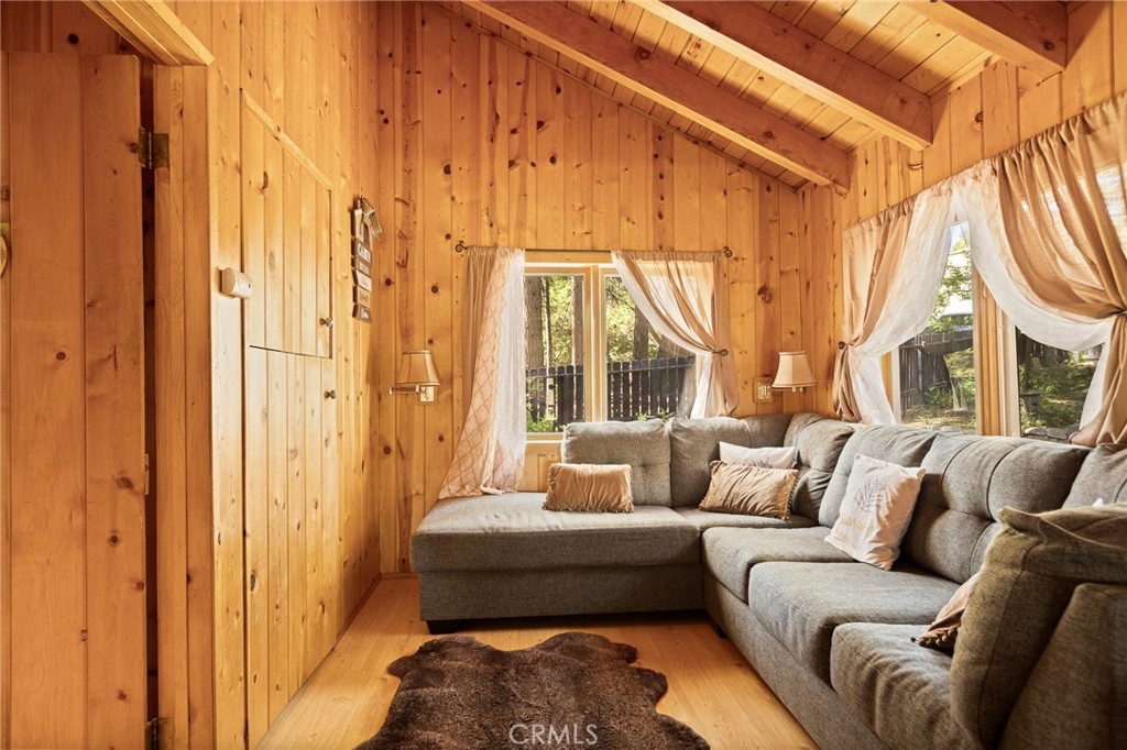 Luring Pines (LUPN) - Residential