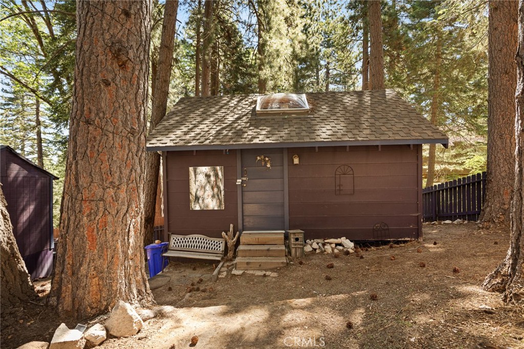 Luring Pines (LUPN) - Residential