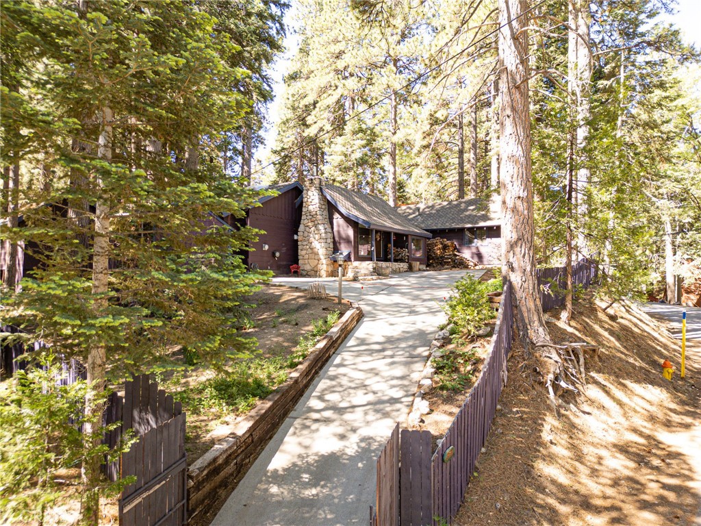 Luring Pines (LUPN) - Residential