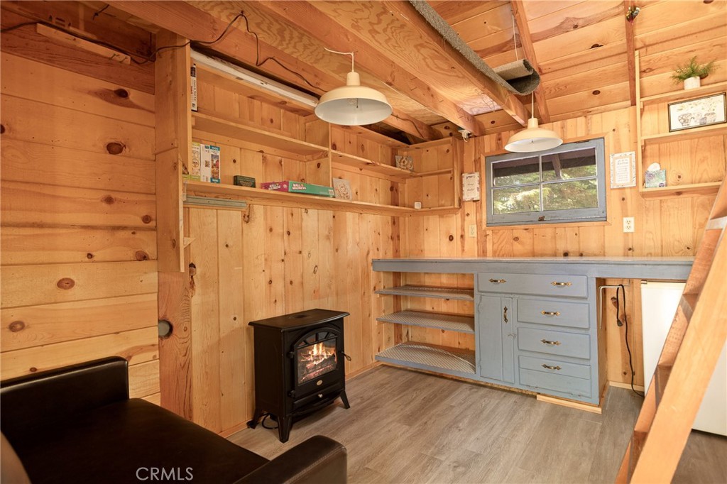 Luring Pines (LUPN) - Residential